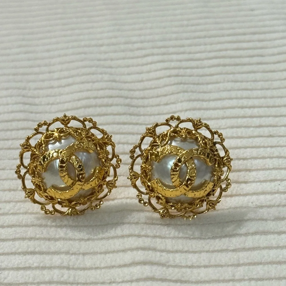Chanel Vintage Gold Pearl Clip-On Earrings EUC - Beautiful Statement Piece